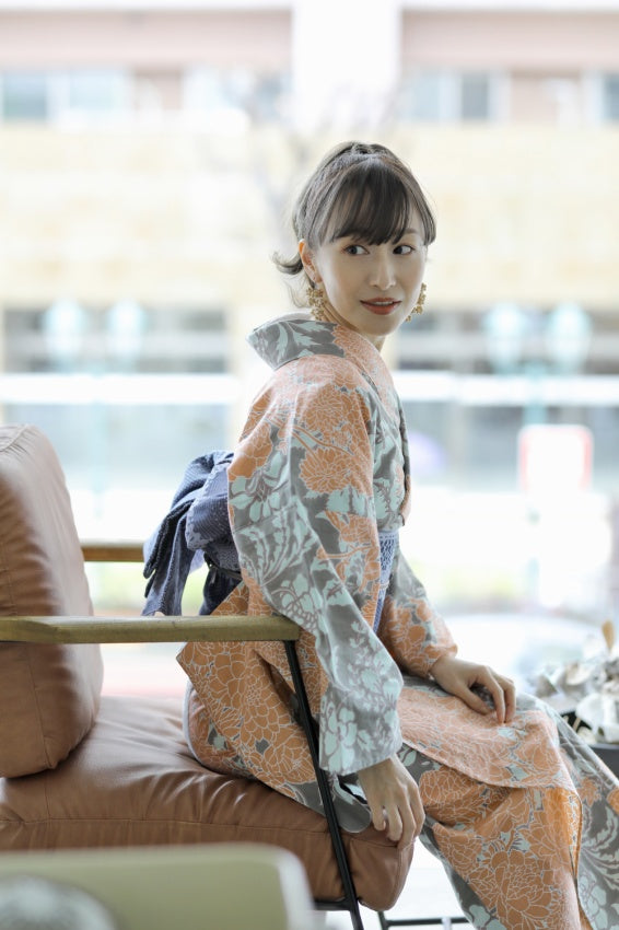 59kimono2024 綿麻着物【フラワーオンシルエット】