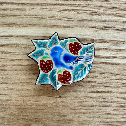 五福　 苺泥棒帯留め