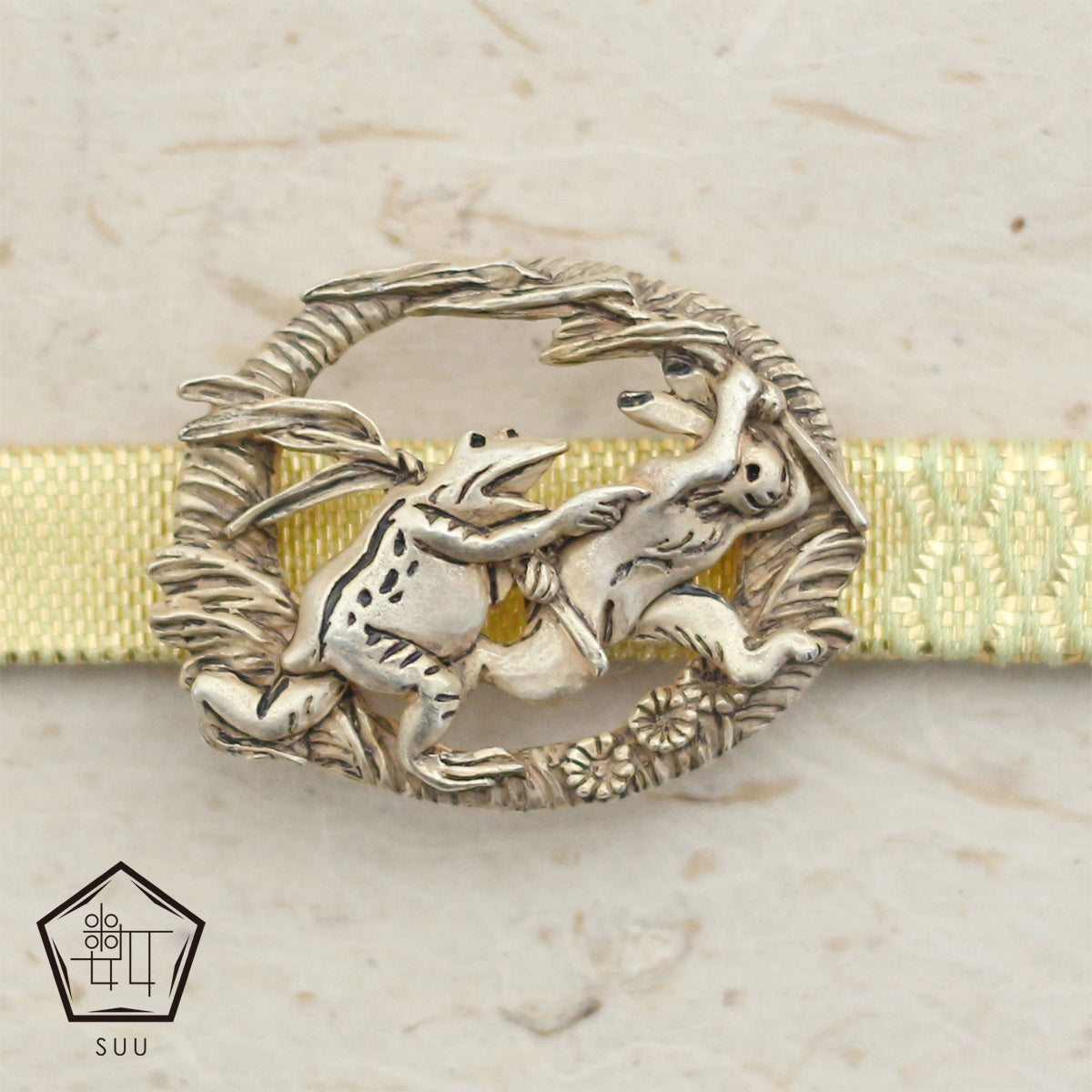 【SUU】<鳥獣戯画>追いかけっこ帯留め